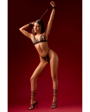 ensemble lingerie ouverte avec accessoire